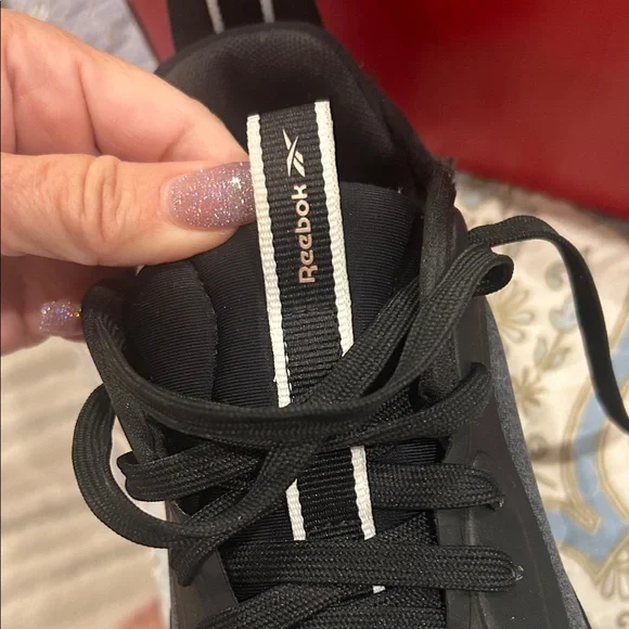 Reebok Womens Black and off White Athletic Shoes - Picture 6 of 11